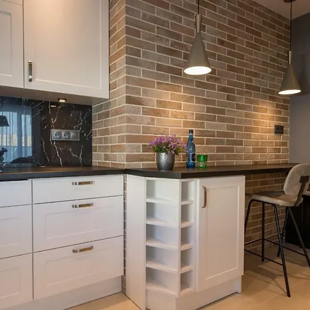 Apartament Leszczynowa -intryga *